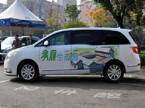 云和户外车贴喷绘如何保持效果?