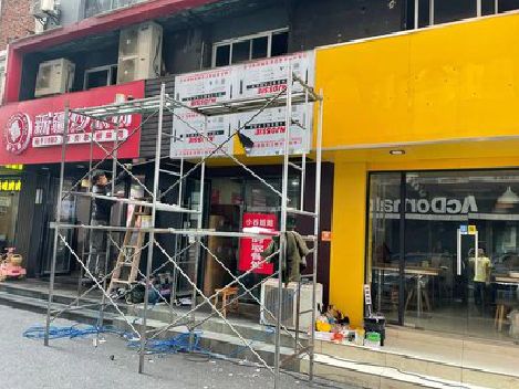 云和制作广告招牌如何避免它发黄？